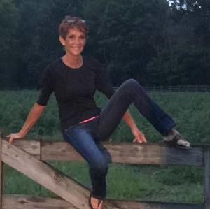 Meet your Posher, Debbie